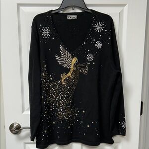 Quacker Factory Black Top with Gold and Silver Angel Design